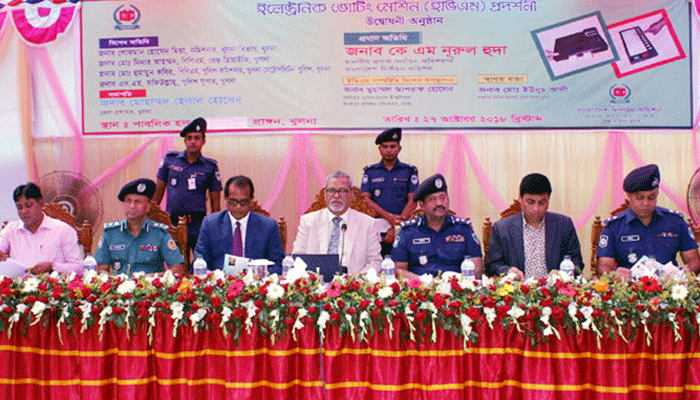 ভোটারের স্বার্থ রক্ষার জন্যই ইভিএম চালু করা হয়েছে : সিইসি