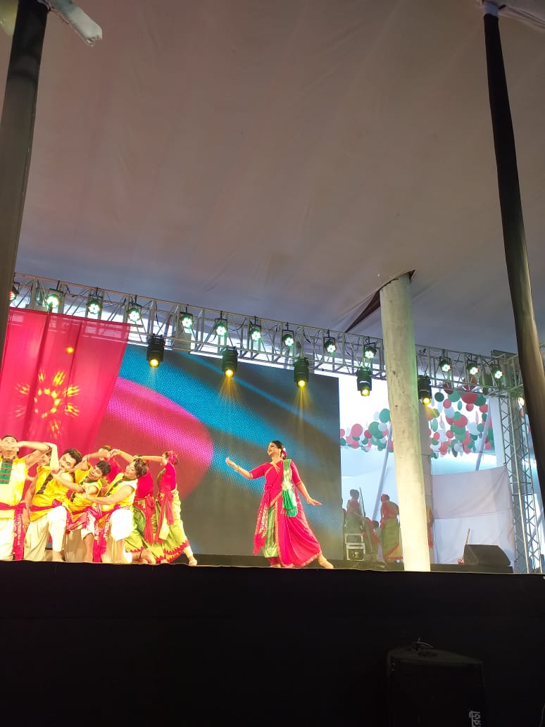 আ.লীগের সম্মেলনে সাংস্কৃতিক পরিবেশনা