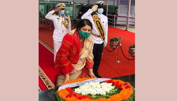 স্বাধীনতা দিবসে বঙ্গবন্ধুর প্রতিকৃতিতে স্পিকারের শ্রদ্ধা