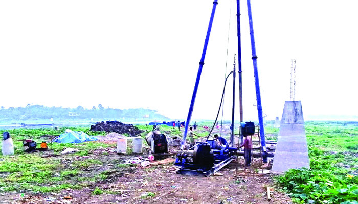 কাউন্সিলরের বাধায় বন্ধ তুরাগ তীরের ওয়াকওয়ে নির্মাণ