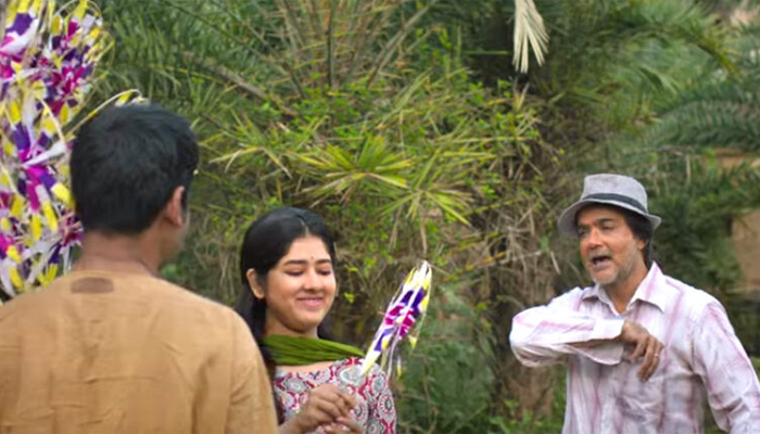 ‘আয় খুকু আয়’ ছবিতে নিজেকে পাল্টে ফেলেছেন প্রসেনজিৎ