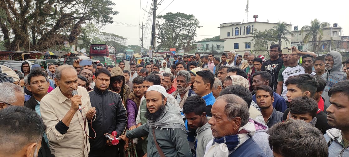 হাওর শুকিয়ে মৎস্য নিধন, কৃষকদের বিক্ষোভ