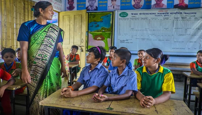 নতুন শিক্ষাক্রমে শিক্ষক প্রশিক্ষণ মাত্র পাঁচ দিন!