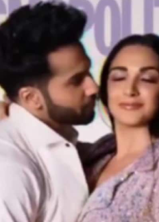 বরুণের চুমুতে কিয়ারার ওপর নাখোশ সিদ্ধার্থ