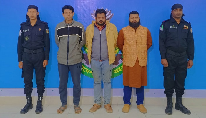 নেত্রকোণায় ৫৩৮৪ কেজি ভারতীয় চিনি উদ্ধার, আটক ৩