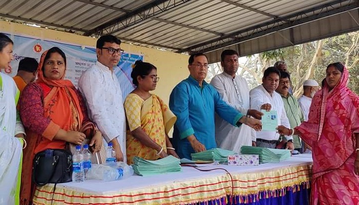 দেশে ব্যাপক উন্নয়ন অব্যাহত রয়েছে