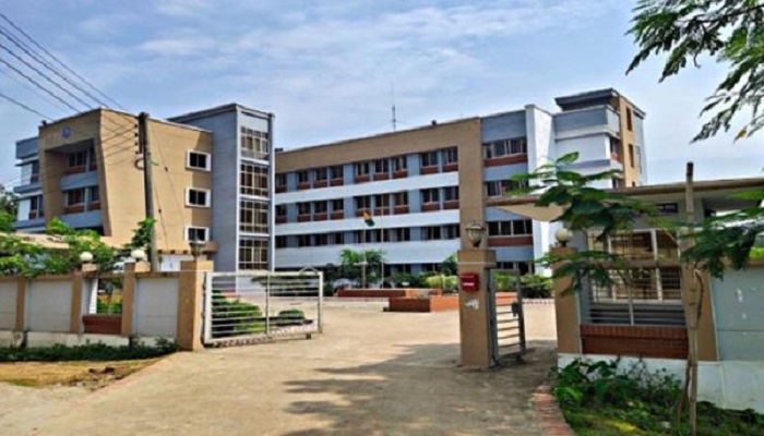 শেরপুরে ভারতীয় গরুসহ চোরাকারবারি আটক