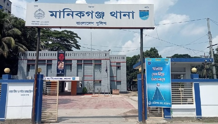 মানিকগঞ্জে দিনে-দুপুরে ১৫ লাখ টাকা ছিনতাই