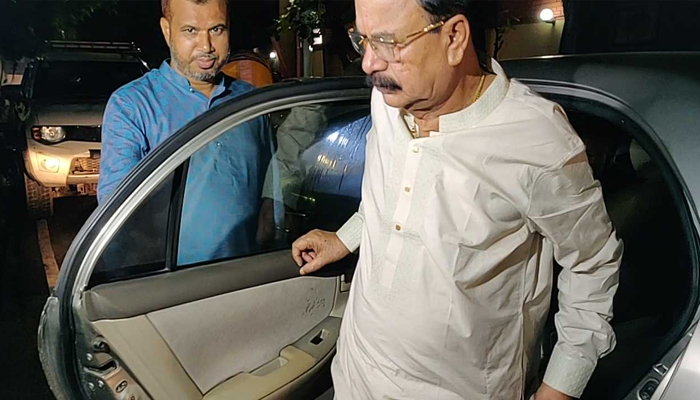 খালেদাকে শুভেচ্ছা জানালেন বিএনপি নেতারা