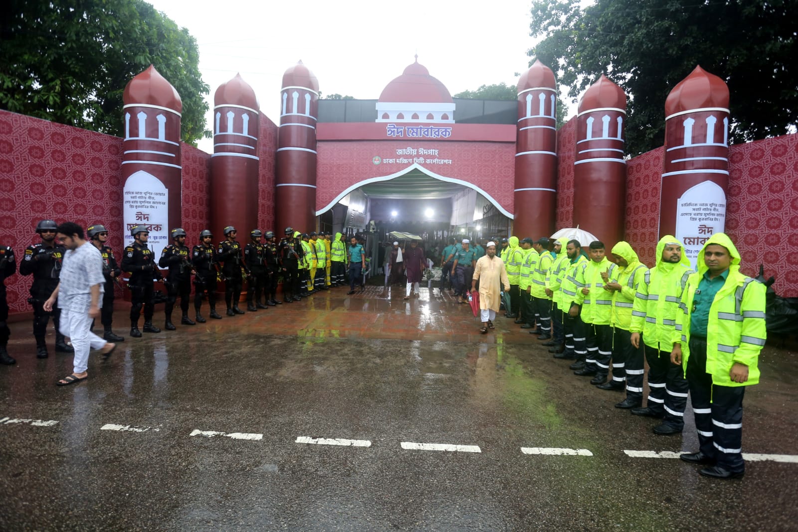 জাতীয় ঈদগাহে প্রধান জামাত অনুষ্ঠিত