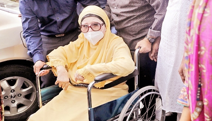খালেদার অসুস্থতা নিয়ে কাদেরের বক্তব্যে ফখরুলের ‘ধিক’