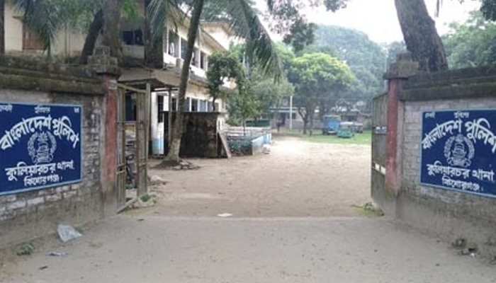 কুলিয়ারচরে চোরাই মদসহ গ্রেপ্তার ১