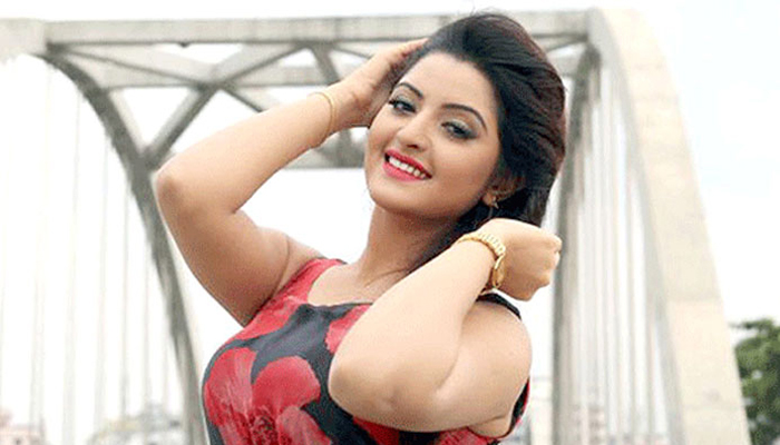 পরীমনির ক্লাব ভাঙচুর মামলার প্রতিবেদন ২৩ আগস্ট