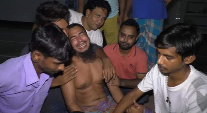 বাল্কহেডের ধাক্কায় পিকনিকের ট্রলারডুবি