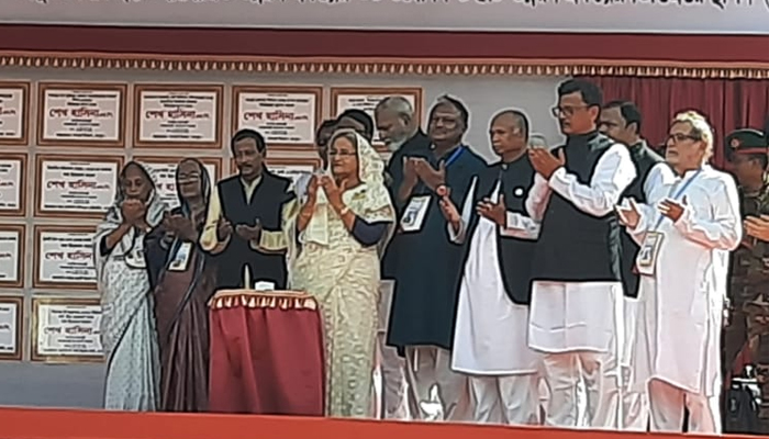 রংপুরে ২৭ উন্নয়ন প্রকল্প উদ্বোধন করলেন প্রধানমন্ত্রী