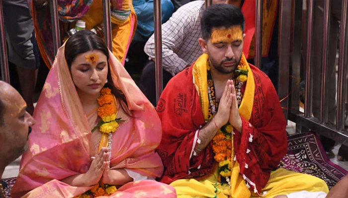 চলছে পরিণীতি-রাঘবের বিয়ের প্রস্তুতি