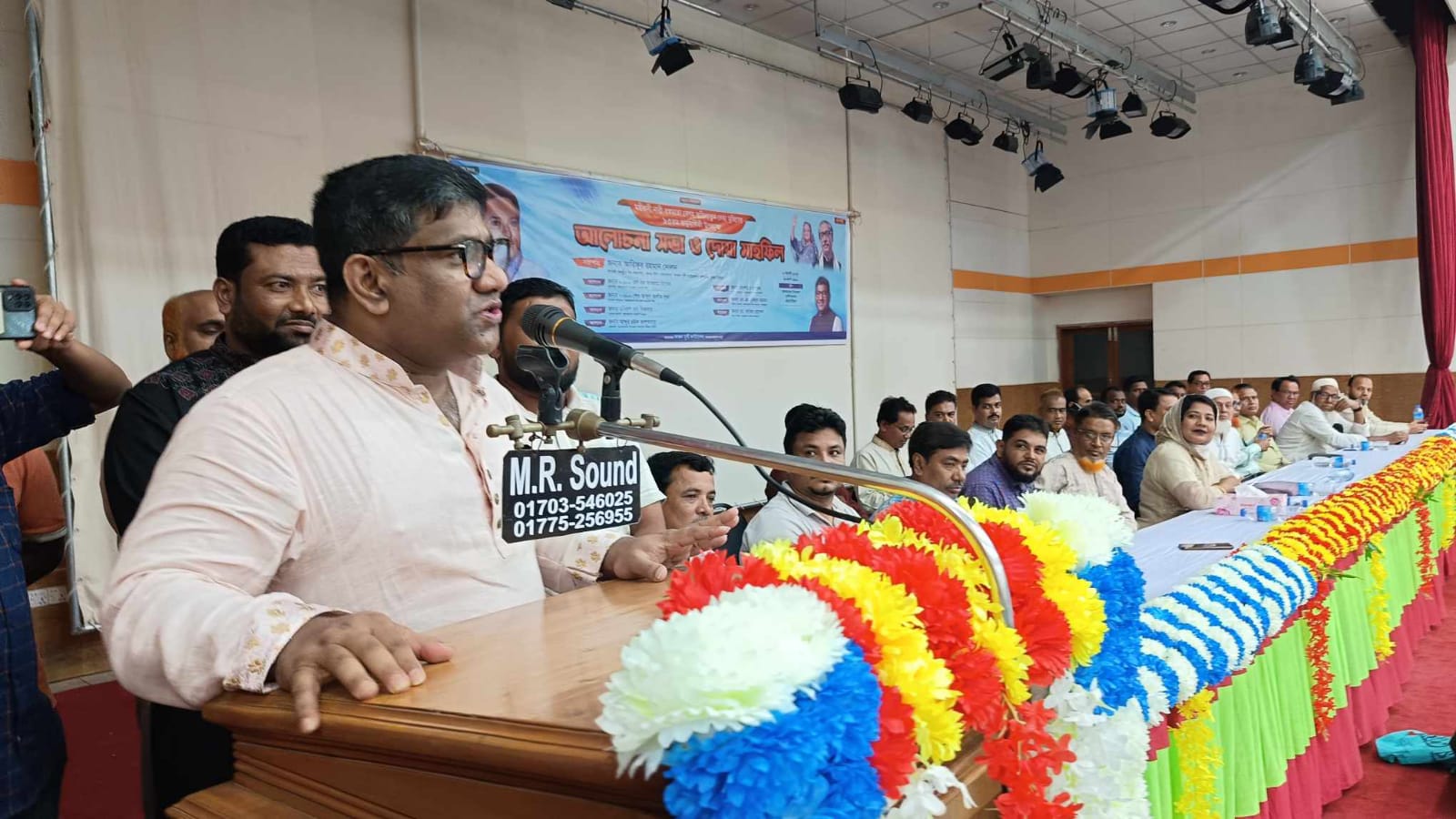 রাজনৈতিক অঙ্গনে অপরিসীম দূরদর্শী একজন মহীয়সী নারী বঙ্গমাতা