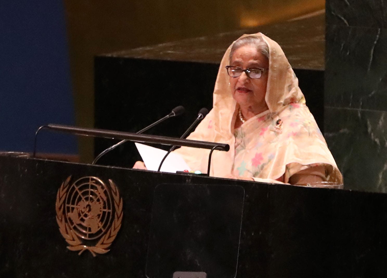 যুদ্ধের পথ পরিহার করে শান্তি, সমৃদ্ধির জন্য কাজ করুন