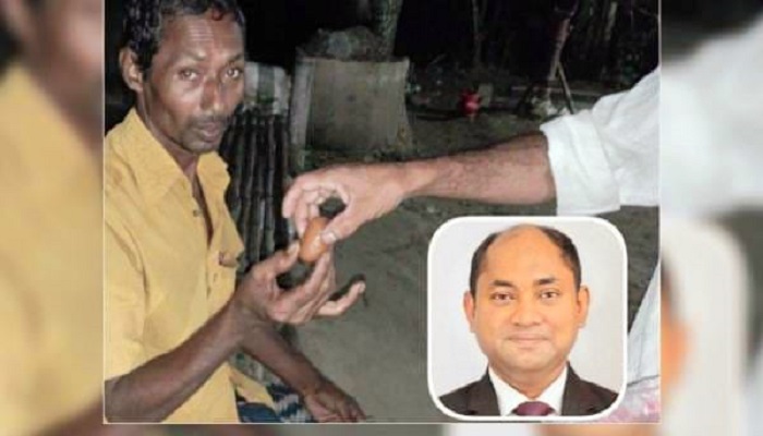 দুর্গাপুরের ইউএনও সোহেল রানার বদলির খবরে মিষ্টি বিতরণ!