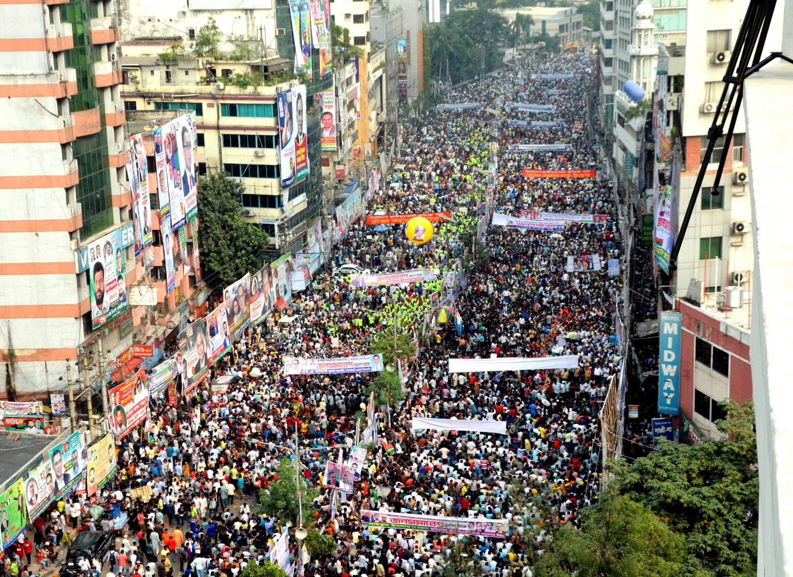 রাজপথেই ফয়সালার বার্তা দিলো বিএনপি