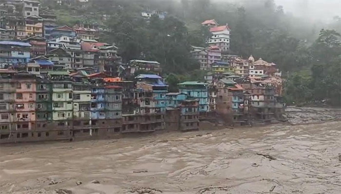 আকস্মিক বন্যায় নিখোঁজ ২৩ ভারতীয় সেনা