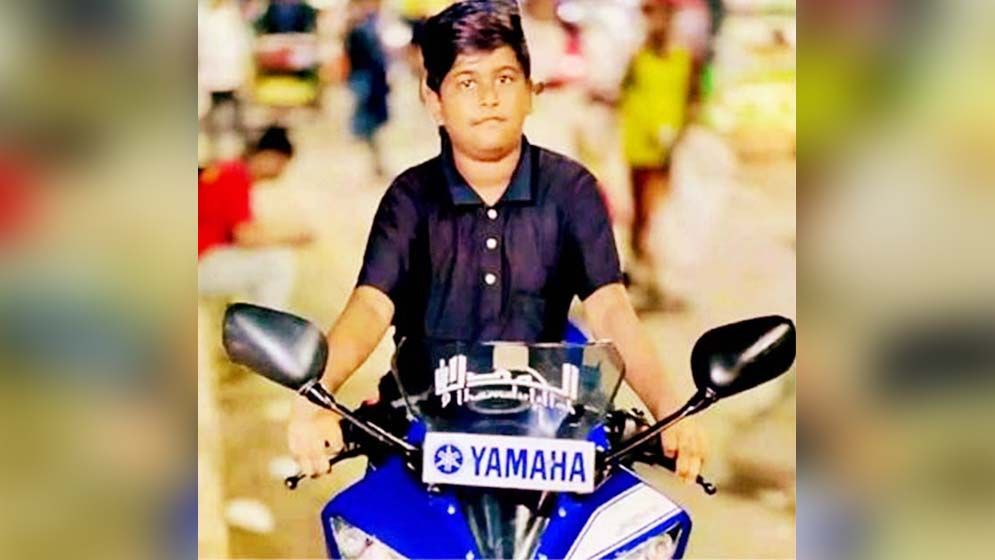 ফানুস ওড়াতে গিয়ে আগুনে দগ্ধ সেই কিশোরের মৃত্যু 