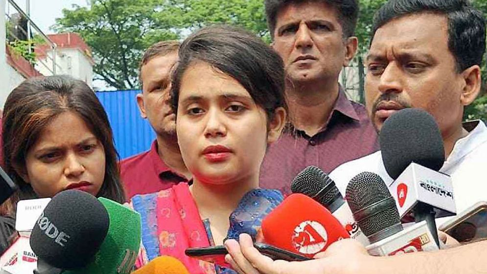 এমপি আনার হত্যাকাণ্ডে দায়ীদের ফাঁসি চাইলেন মেয়ে ডরিন