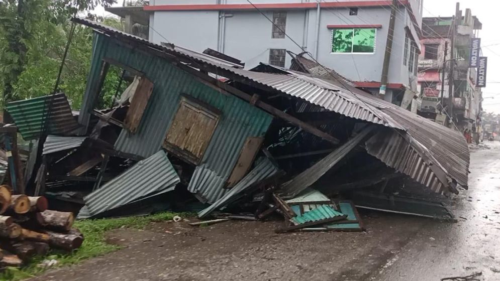 বাউফলে ঘরচাপায় এক বৃদ্ধের মৃত্যু