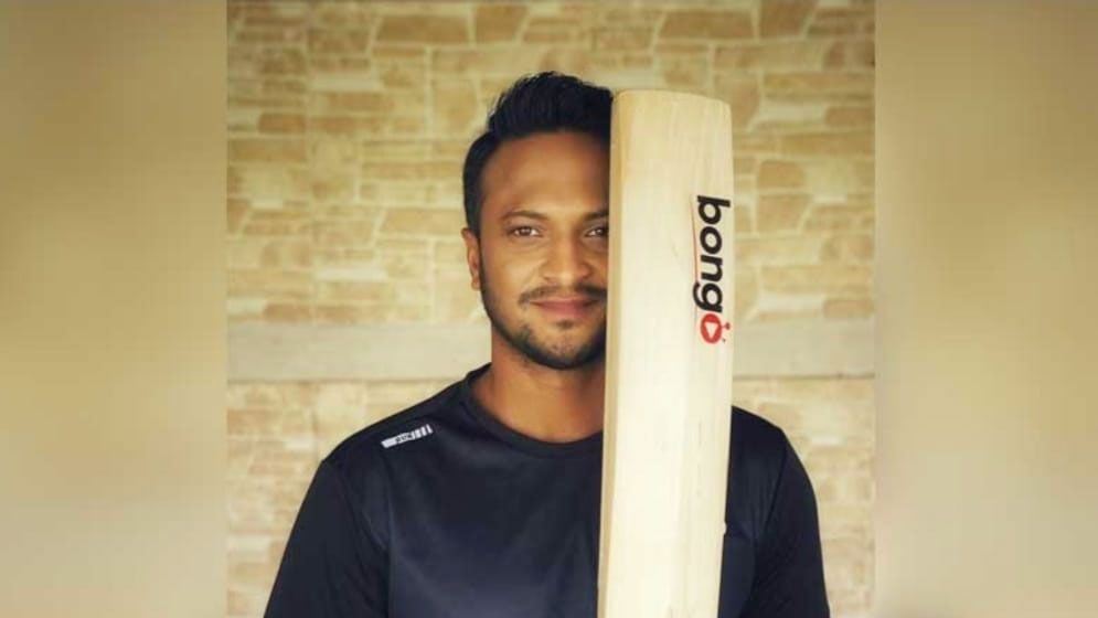 সাকিব আল হাসানের ব্যাটে নতুন স্পন্সর