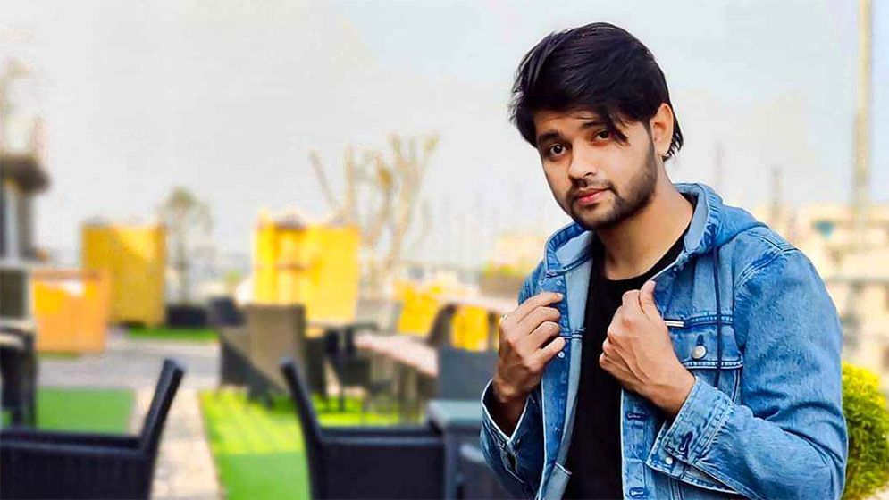 ব্রাহ্মণবাড়িয়ায় প্রকাশ্যে ছাত্রলীগ কর্মী খুন, ভিডিও ভাইরাল