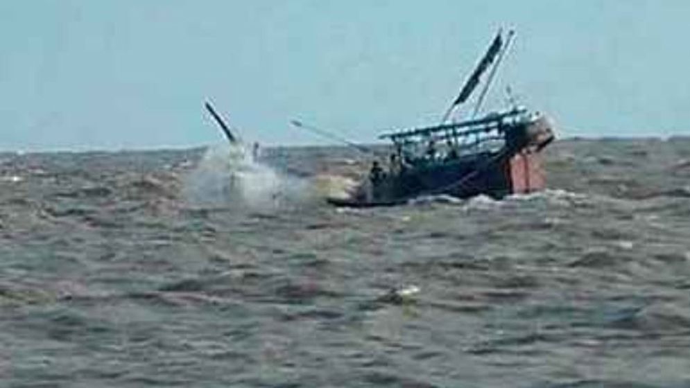 মানিকগঞ্জে কোরবানির পশু নিয়ে ট্রলার ডুবি