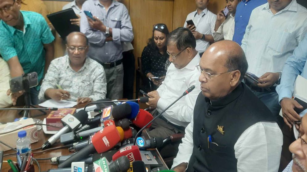 ২০ জেলায় ক্ষতি ৭ হাজার কোটি টাকা