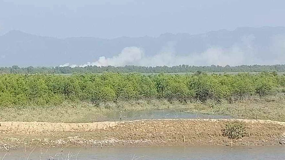 রাতভর টেকনাফ সীমান্তে মর্টার শেল-গুলির বিকট শব্দ