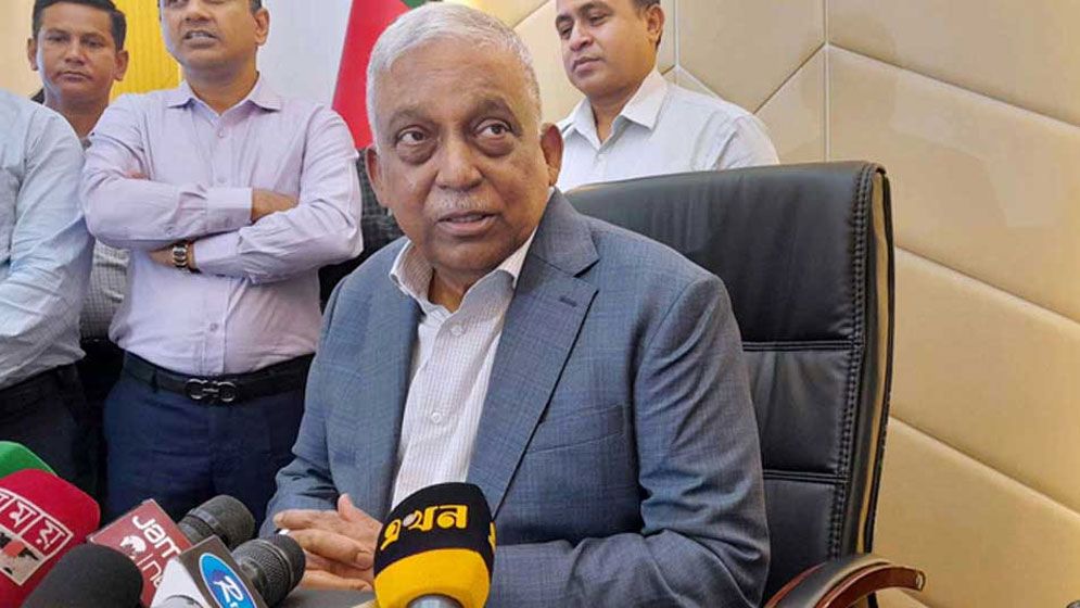 কারফিউ নিয়ে নতুন সিদ্ধান্তের কথা জানালো স্বরাষ্ট্রমন্ত্রী
