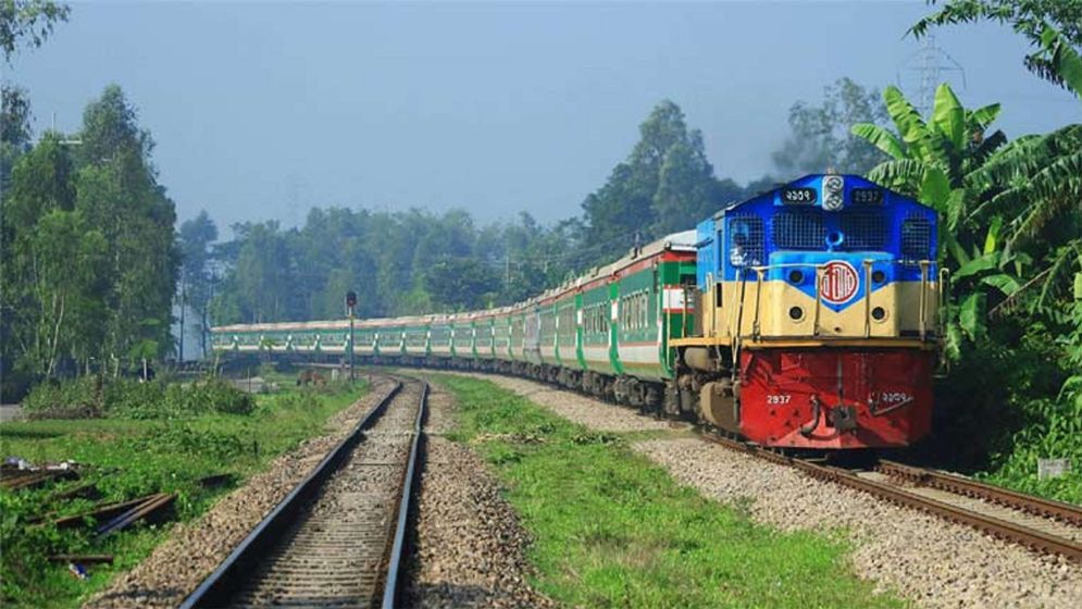 অগ্রীম টিকিটের টাকা ফেরত দিচ্ছে রেলওয়ে