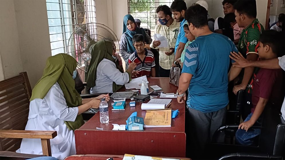 মানিকগঞ্জ সরকারি হাসপাতালে নেই জলাতঙ্কের টিকা