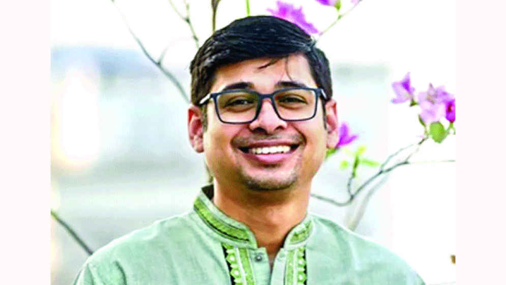হঠাৎ আলোচনায় আসা কে এই মানজুর মতিন?