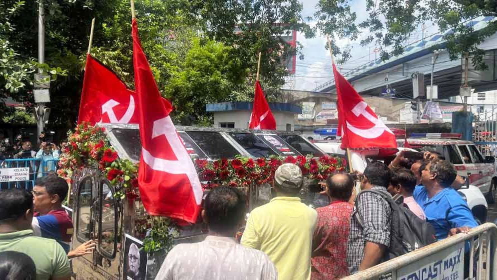 শেষযাত্রার পথে বুদ্ধদেব, বিধানসভায় মরদেহ