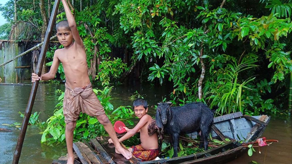 লক্ষ্মীপুরে বন্যা পরিস্থিতির অবনতি, ত্রাণের জন্য হাহাকার