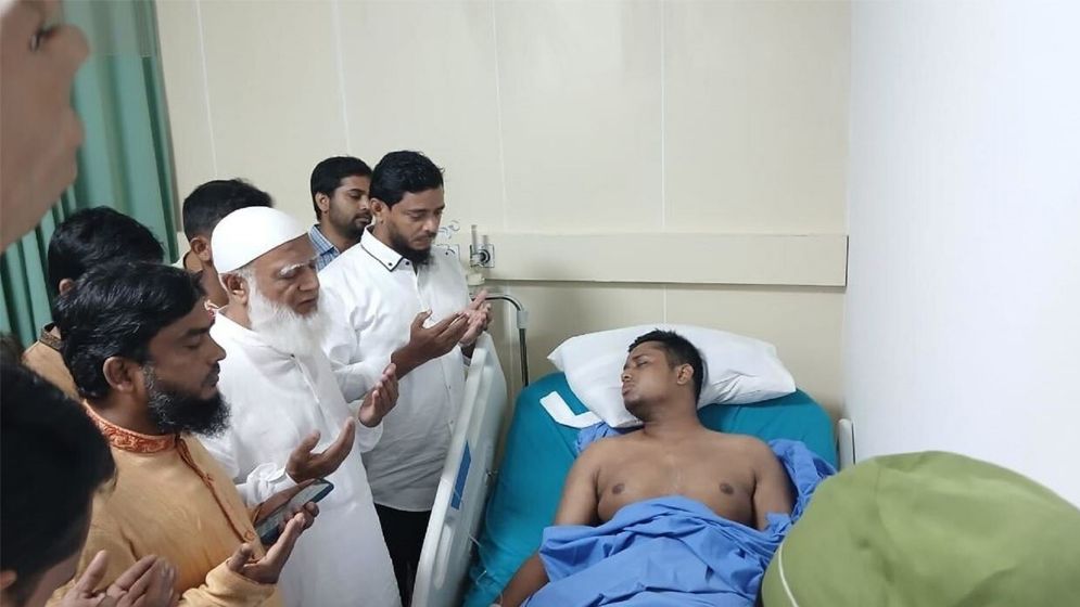 সমন্বয়ক হাসনাত আব্দুল্লাহকে দেখে যা বললেন জামায়াতে আমির