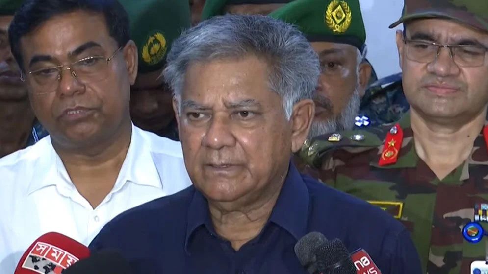 দল গোছানো নিয়ে আওয়ামী লীগকে যে পরামর্শ দিলেন স্বরাষ্ট্র উপদেষ্টা