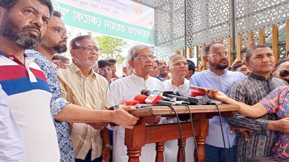 অবাধ–সুষ্ঠু নির্বাচনের ব্যবস্থা করবে অন্তর্বর্তী সরকার: মির্জা ফখরুল