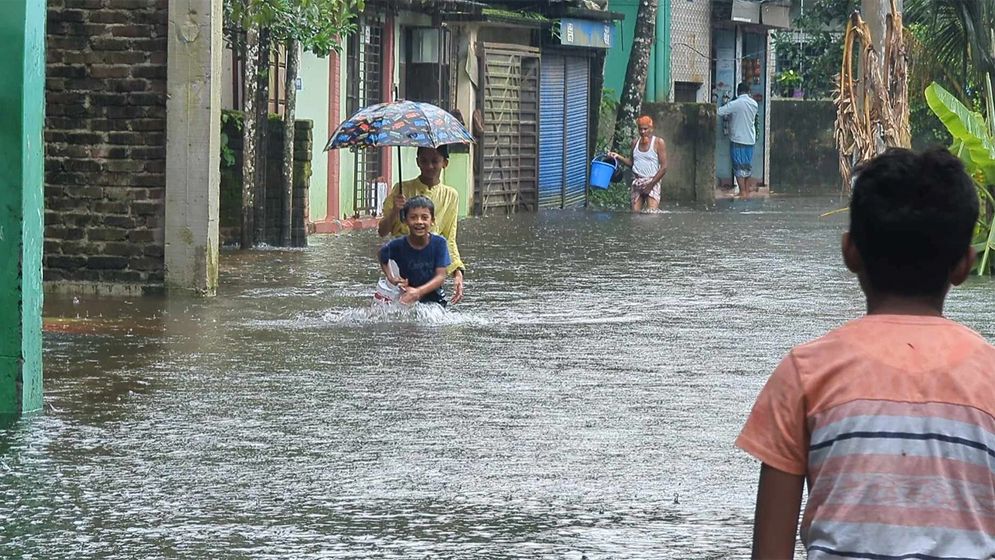 টানা বৃষ্টিতে নোয়াখালীতে বন্যা পরিস্থিতির অবনতি