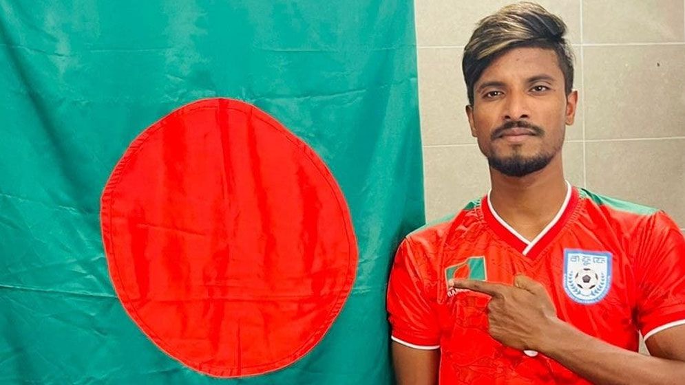 পুলিশের গুলিতে আহত বাংলাদেশ জাতীয় দলের ফুটবলার