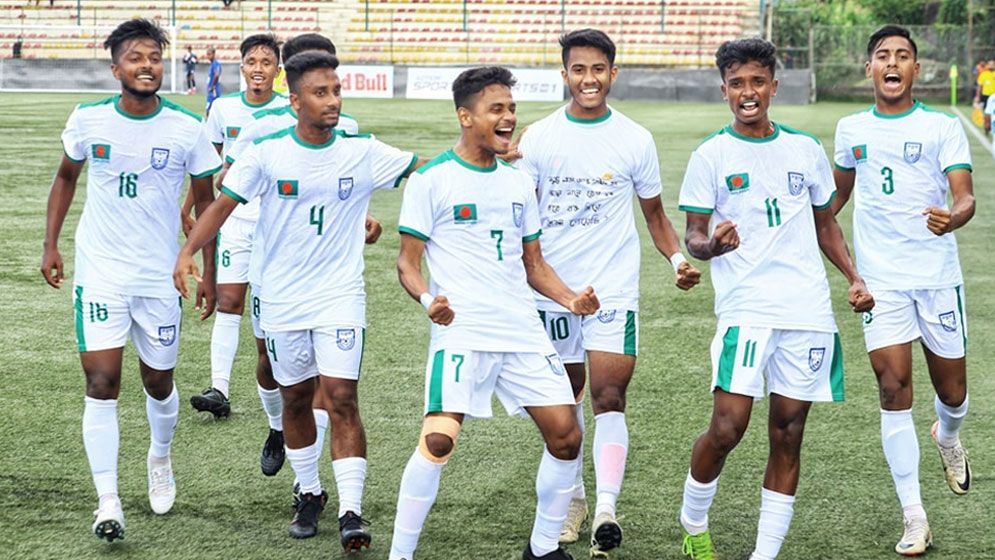 শ্রীলঙ্কাকে হারিয়ে সেমিতে বাংলাদেশ