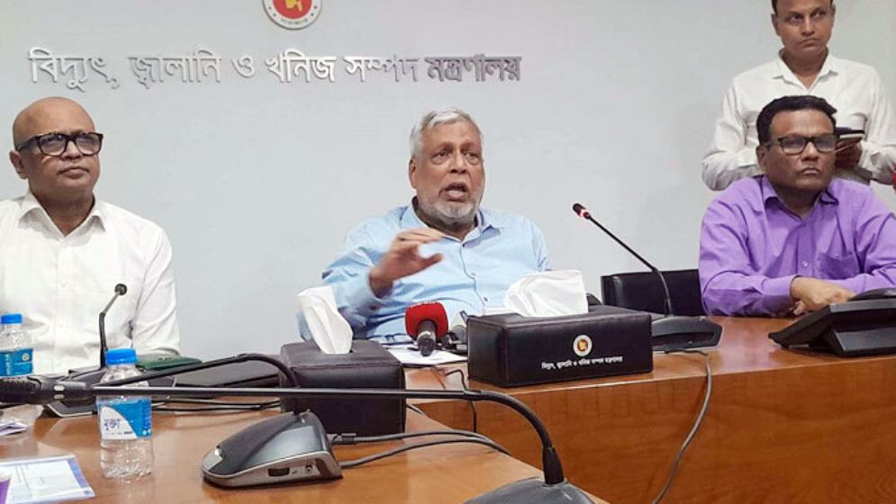 বিদ্যুৎ-তেল-গ্যাসের দাম বাড়ানো নিয়ে যা জানালেন জ্বালানি উপদেষ্টা