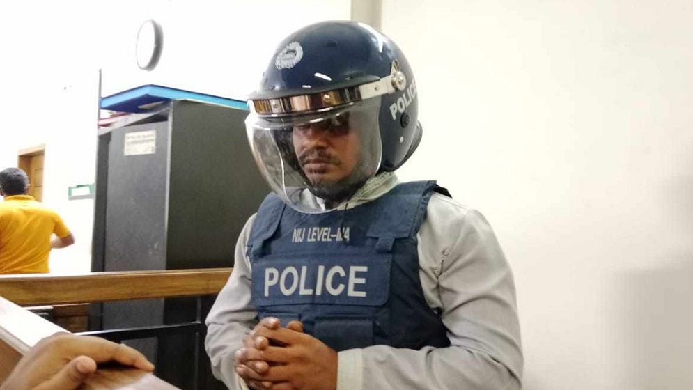 লাশ পোড়ানোর ঘটনায় ডিবি পুলিশ কর্মকর্তা আরাফাত রিমান্ডে