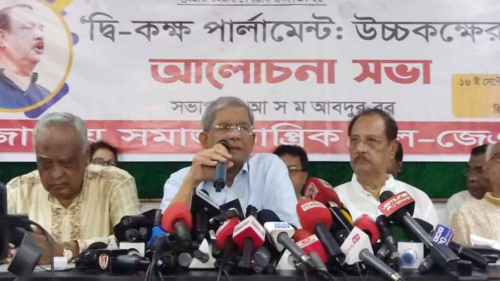 একটি মহল অন্তর্বর্তী সরকারকে অনির্দিষ্টকাল ক্ষমতায় রাখতে চায়: মির্জা ফখরুল