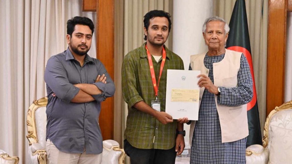 ‘জুলাই শহীদ স্মৃতি ফাউন্ডেশনে’ ১০০ কোটি টাকা অনুদান, সহায়তা শুরু এক সপ্তাহে