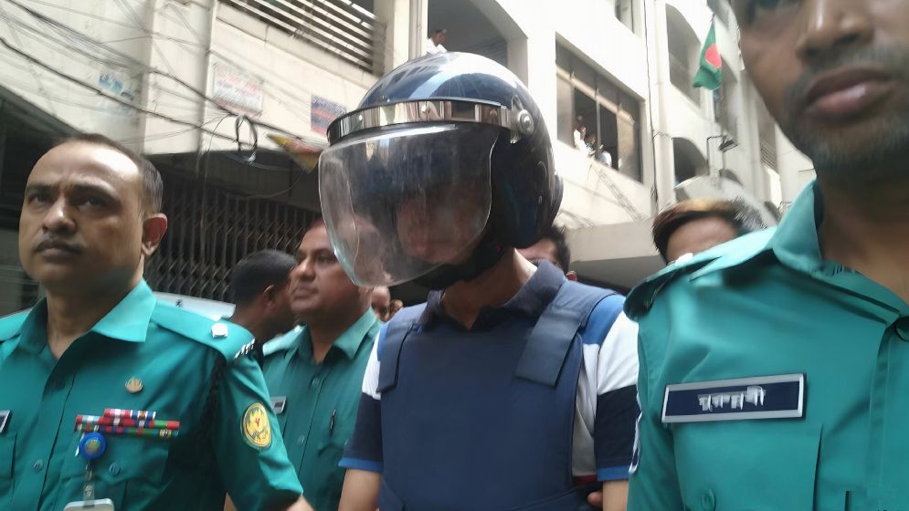 যাত্রাবাড়ী থানার সাবেক ওসি আবুল হাসান রিমান্ডে